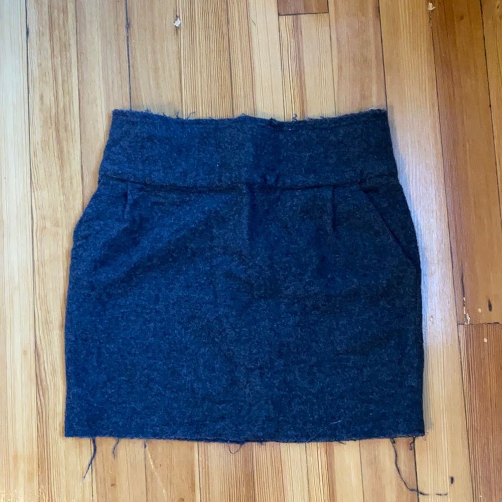 Wool skirt